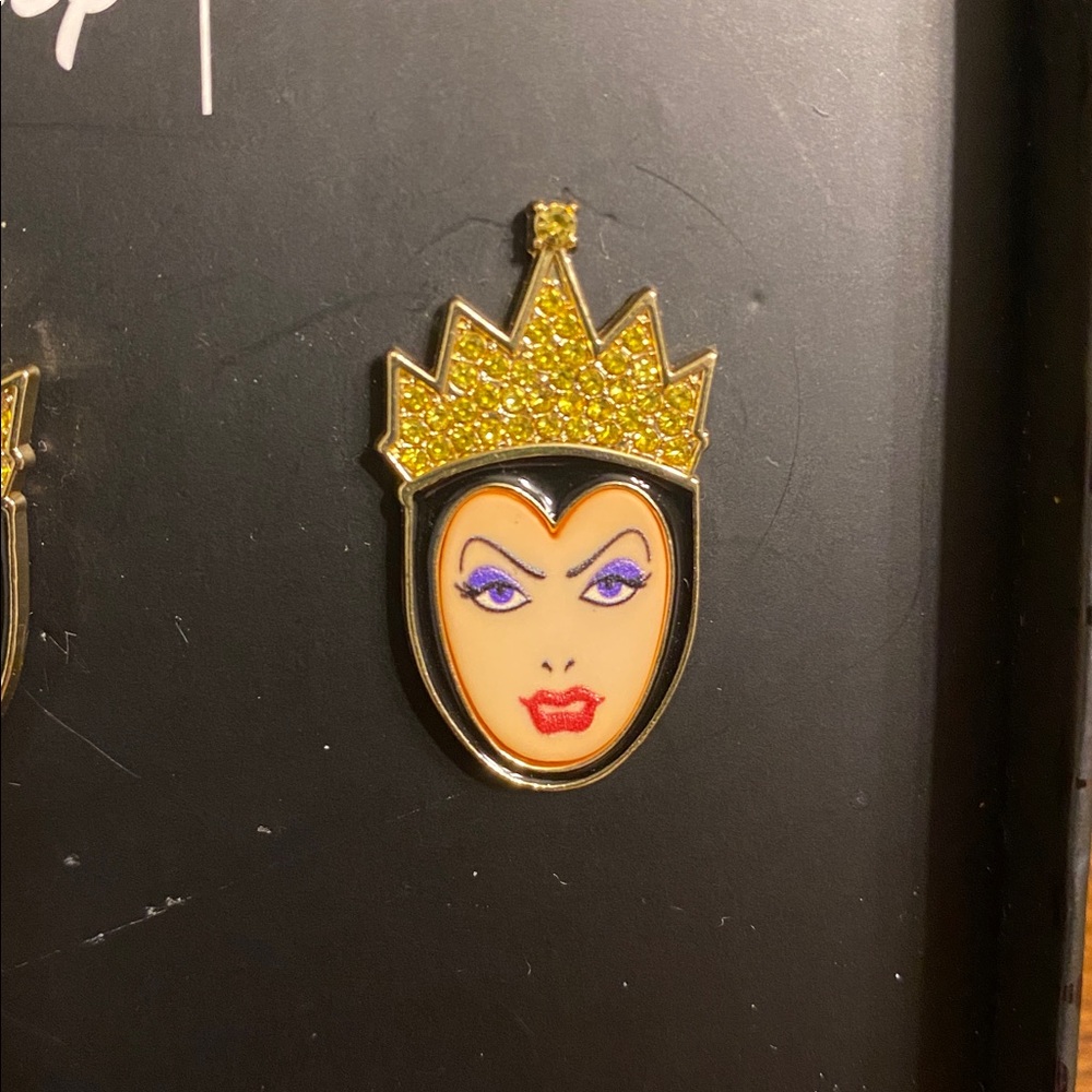 BaubleBar Disney Villains Evil Queen Earrings Black & Gold - Picture 2 of 4